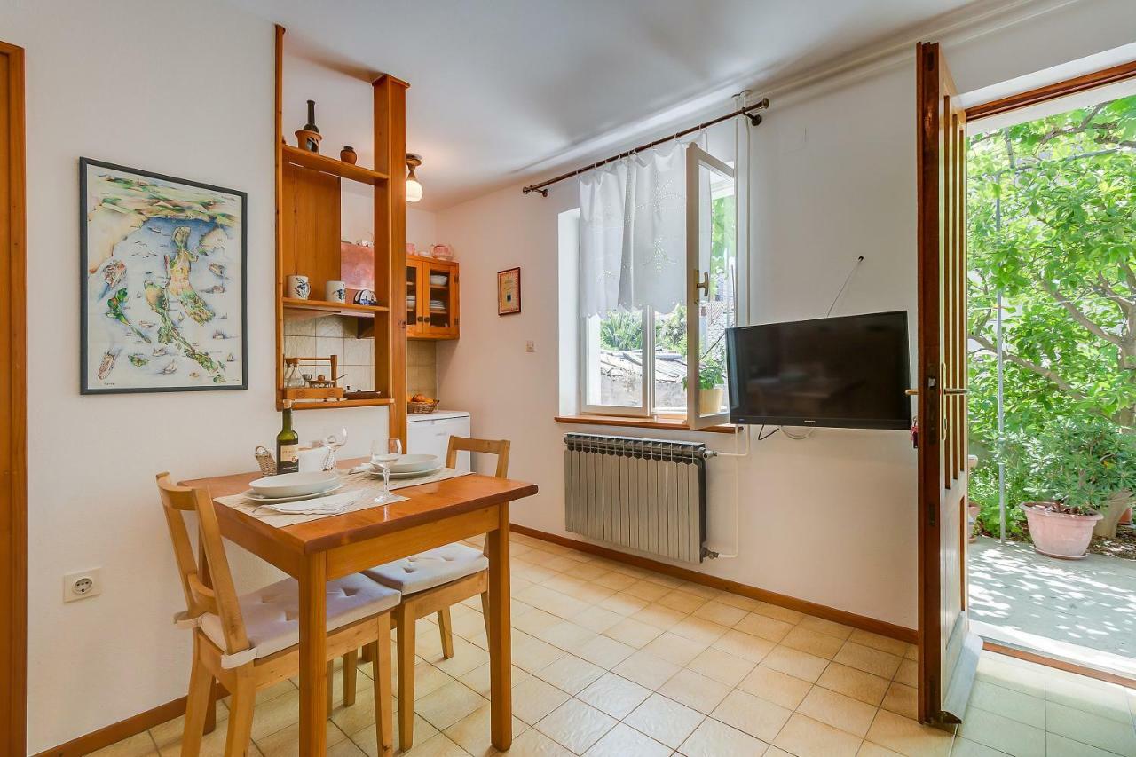 מאלי לוסיניי Apartman Pia מראה חיצוני תמונה