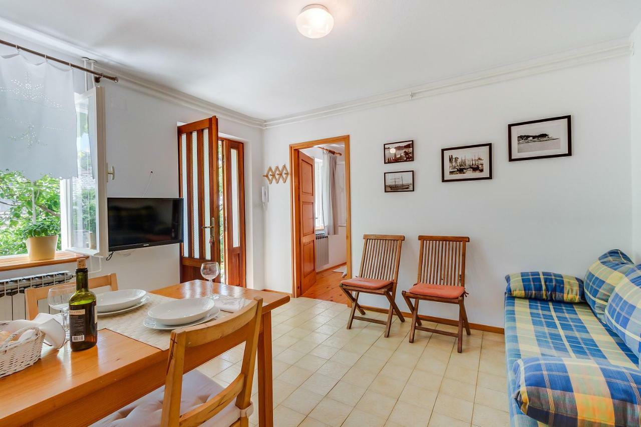 מאלי לוסיניי Apartman Pia מראה חיצוני תמונה